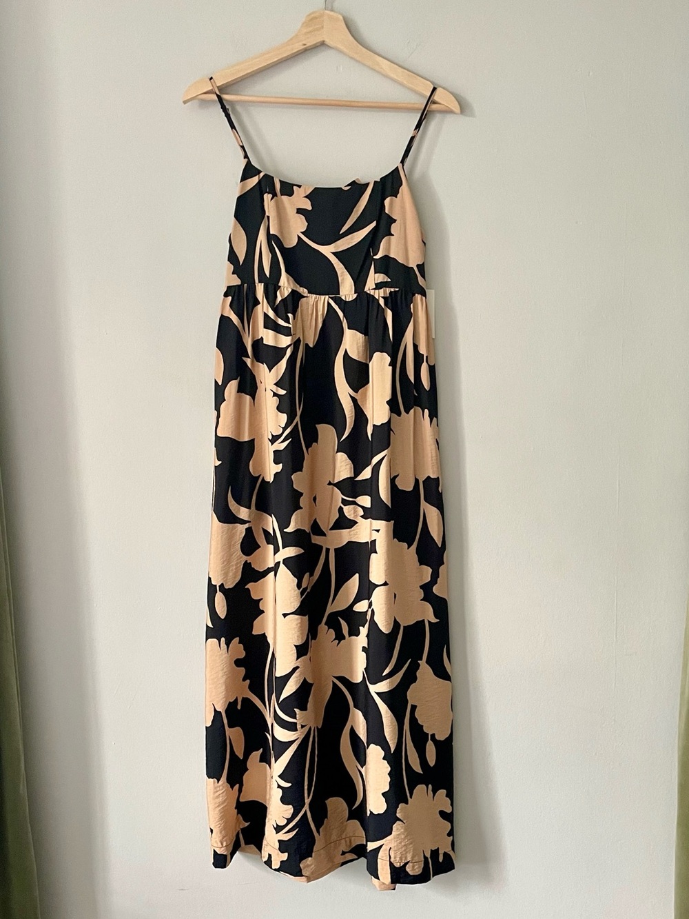 A New Day Black and Tan Floral Tie Back Dress NWT